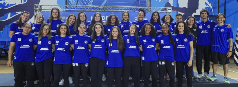 Praia Clube apresenta elenco para a Liga Nacional de Handebol