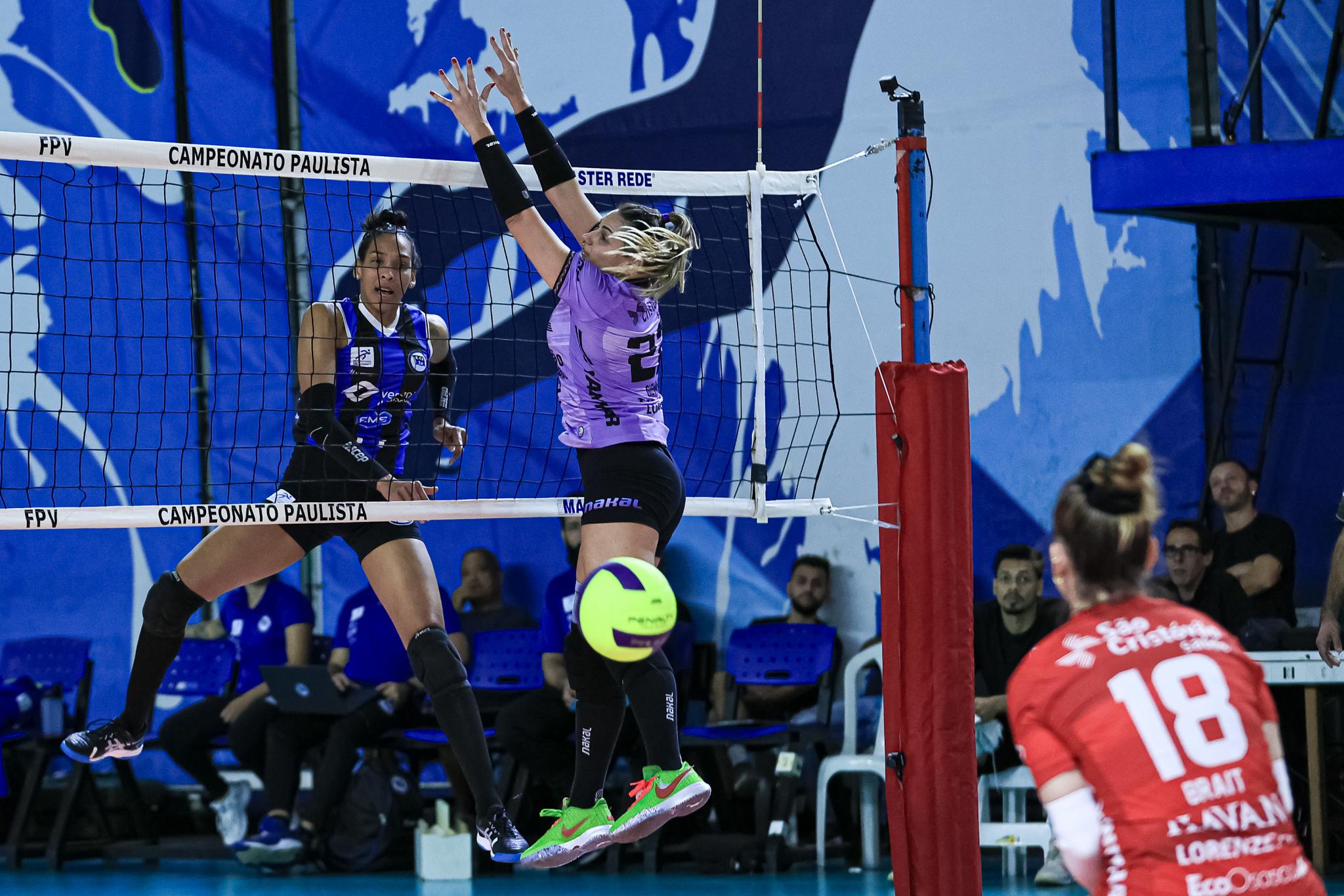 Pinheiros derrota o Vôlei Futuro e conquista o Paulista de vôlei feminino