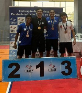 Badminton